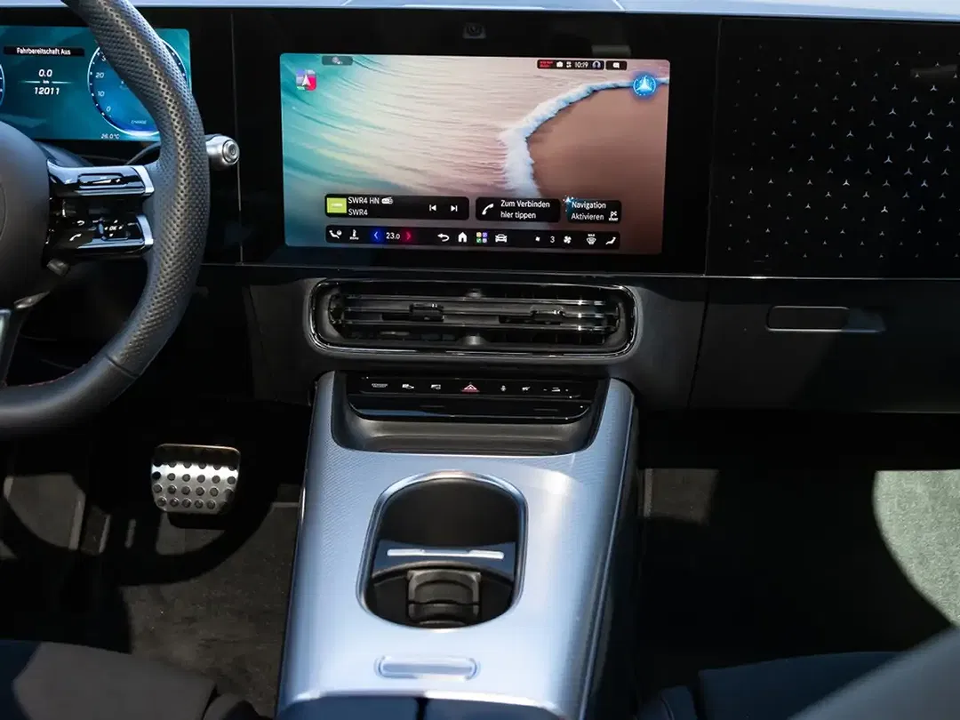 Mercedes-Benz CLA 250 AMG Line - Thumbnail 12