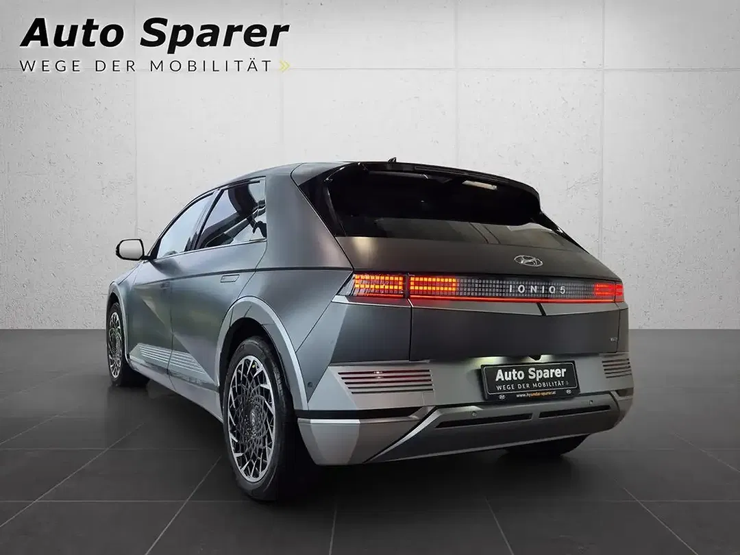 Hyundai IONIQ 5 - Thumbnail 3
