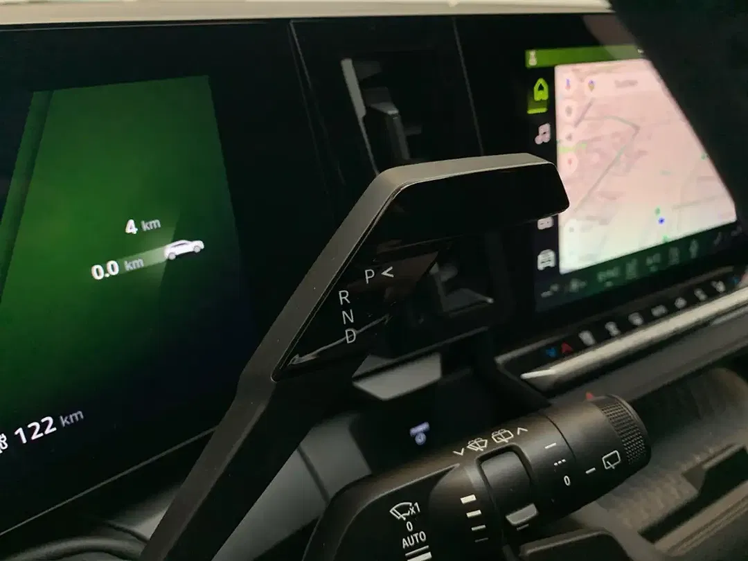 Renault Megane E-Tech Techno Comfort - Thumbnail 19