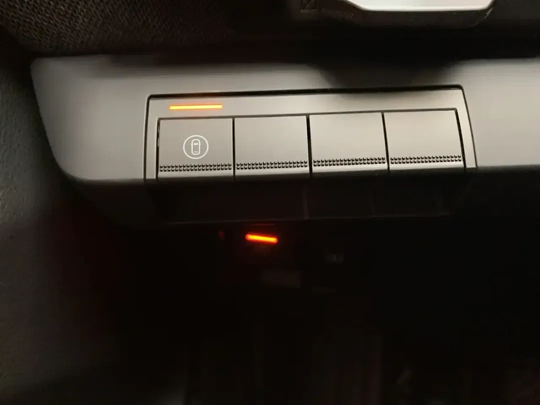 Renault Megane E-Tech Techno Comfort - Thumbnail 28