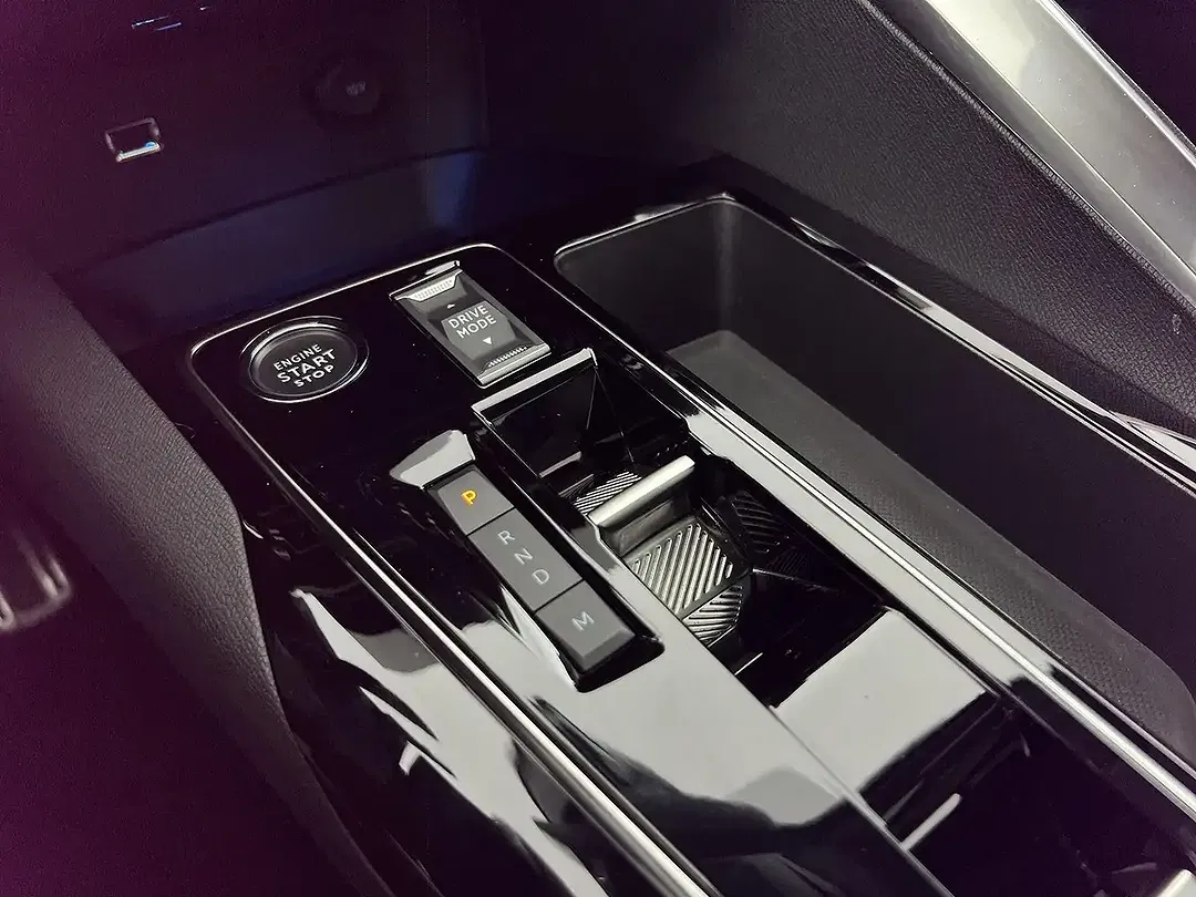 Peugeot 3008 GT - Thumbnail 13