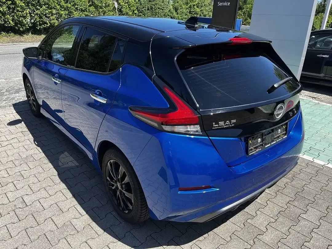 Nissan Leaf Tekna - Thumbnail 3