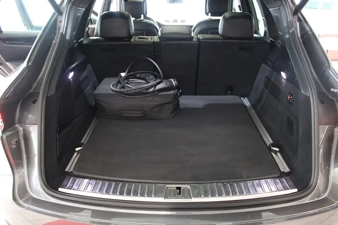 Porsche Cayenne E-Hybrid PASM - Thumbnail 10
