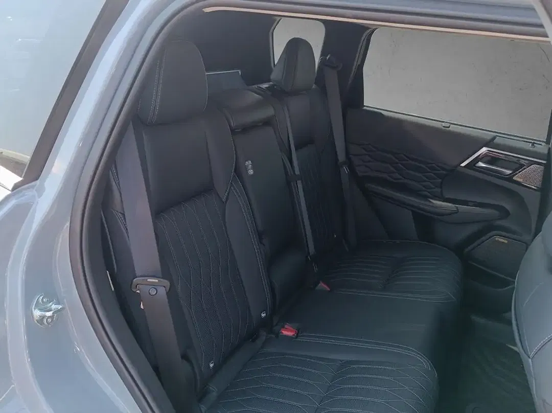 Mitsubishi Outlander 2.4 PHEV S-AWC - Thumbnail 12