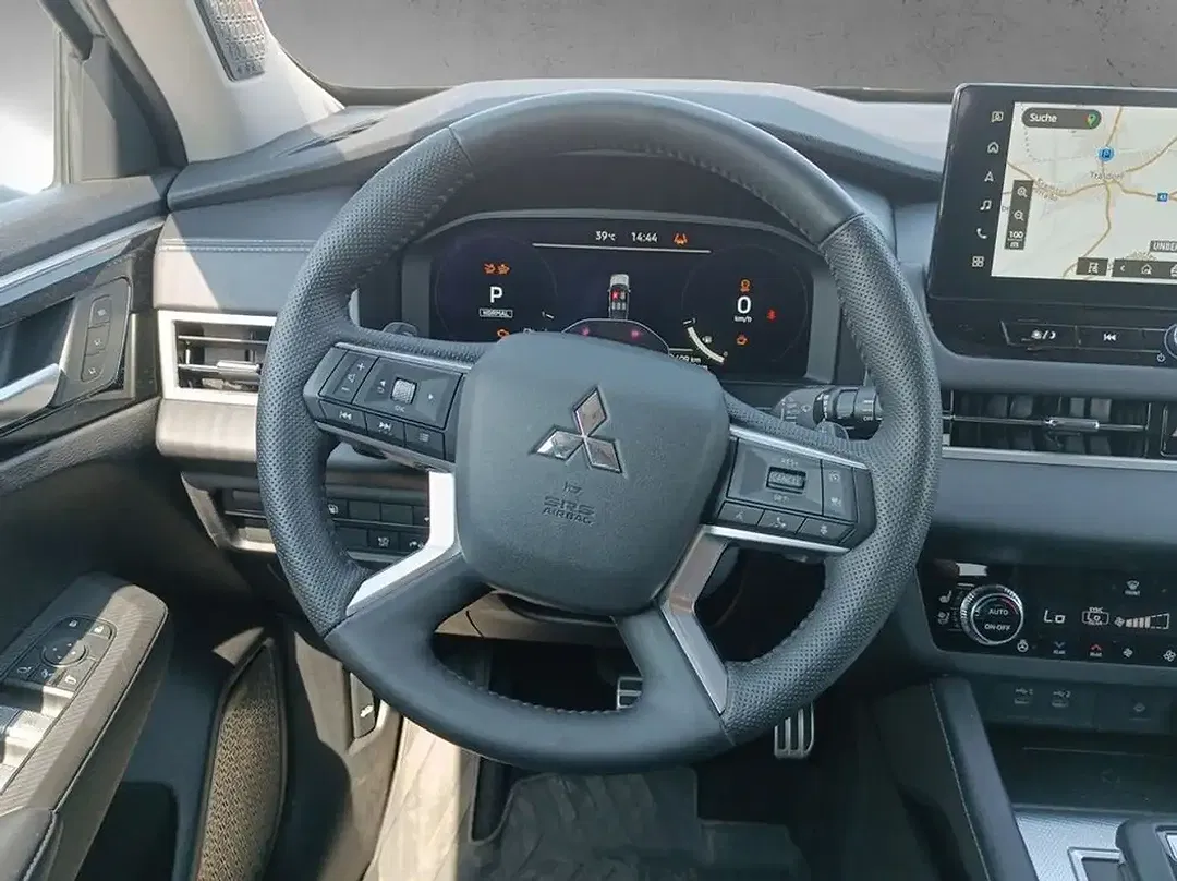 Mitsubishi Outlander 2.4 PHEV S-AWC - Thumbnail 14