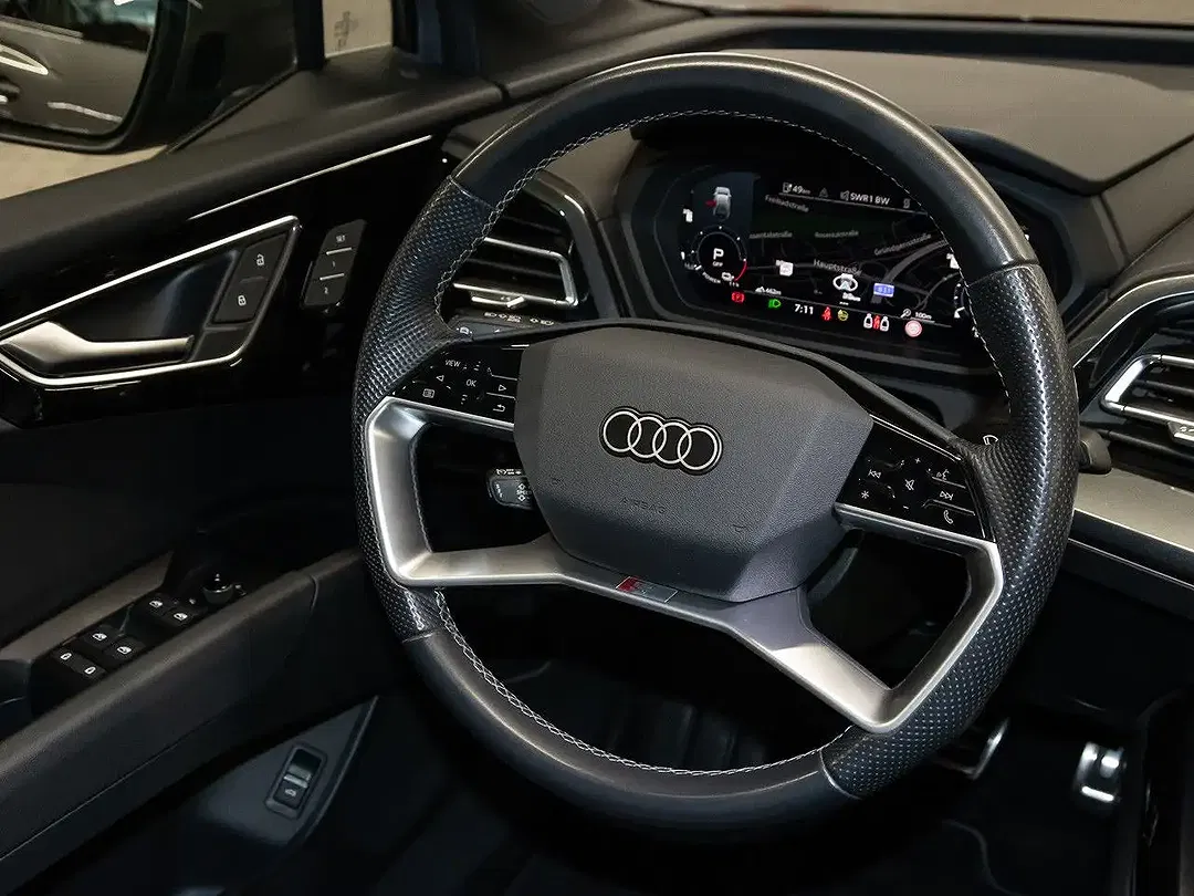 Audi Q4 e-tron 40 S line - Thumbnail 12