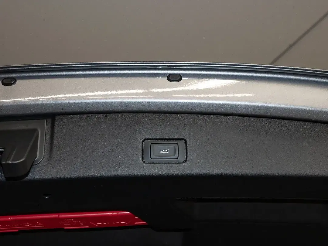 Audi Q4 e-tron 40 S line - Thumbnail 7