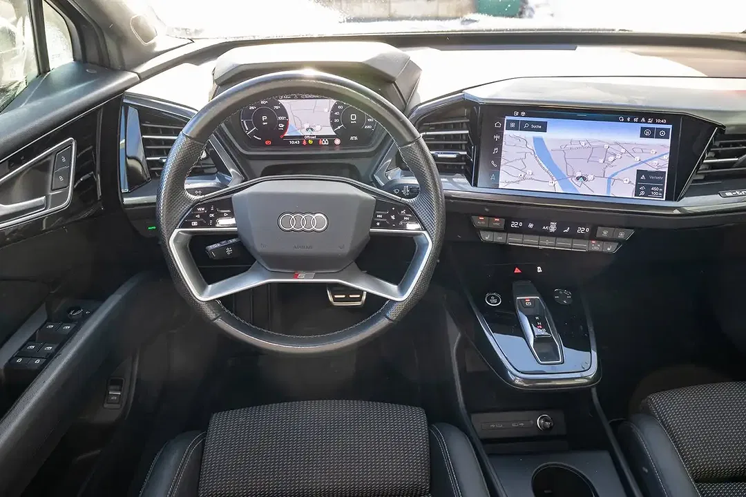 Audi Q4 e-tron 35 S line - Thumbnail 11