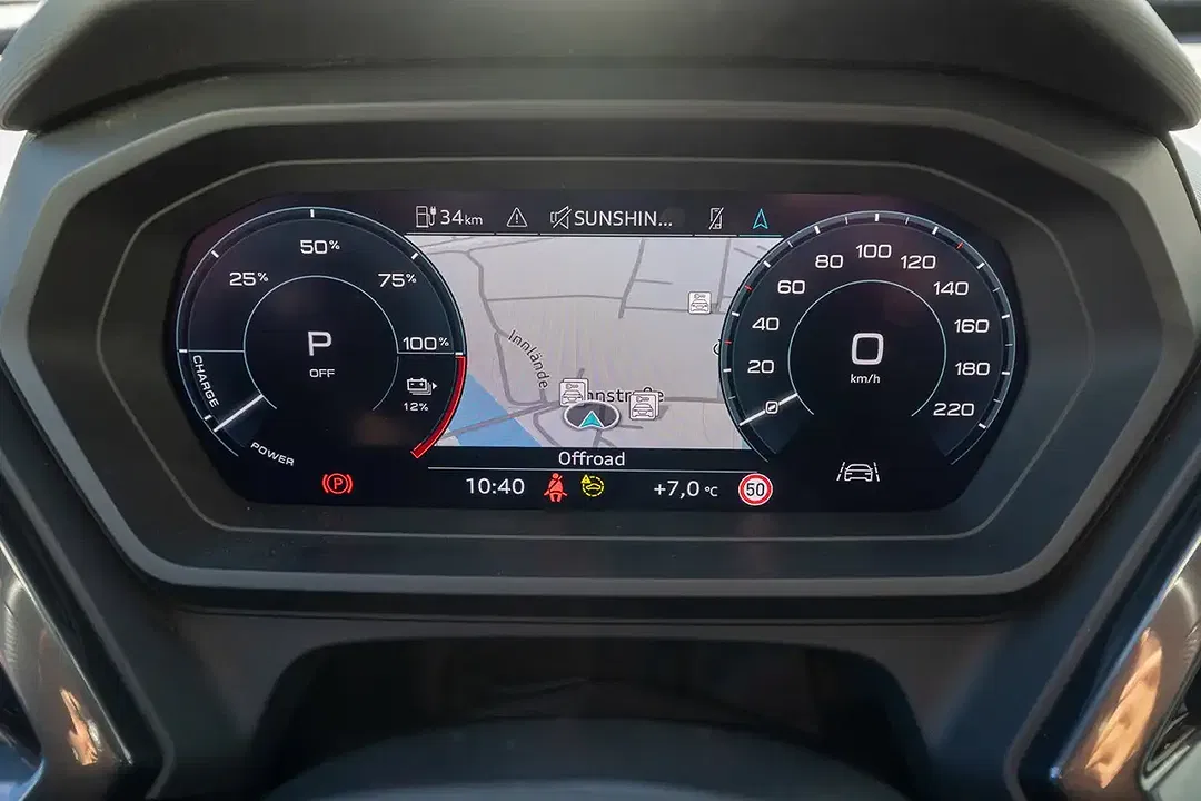 Audi Q4 e-tron 35 S line - Thumbnail 13