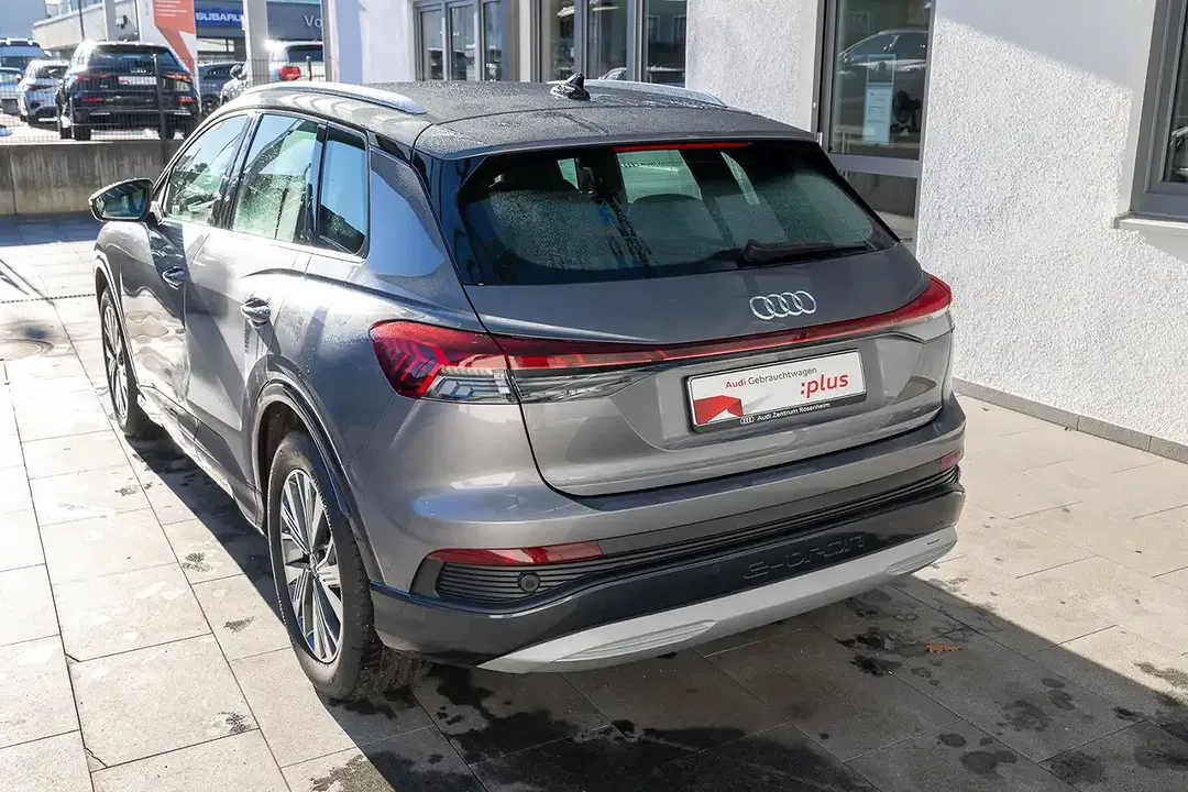 Audi Q4 e-tron 35 S line - Thumbnail 8