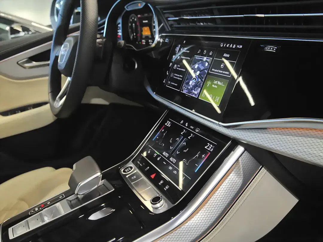 Audi Q8 60 TFSI e quattro Matrix LED S line - Thumbnail 6