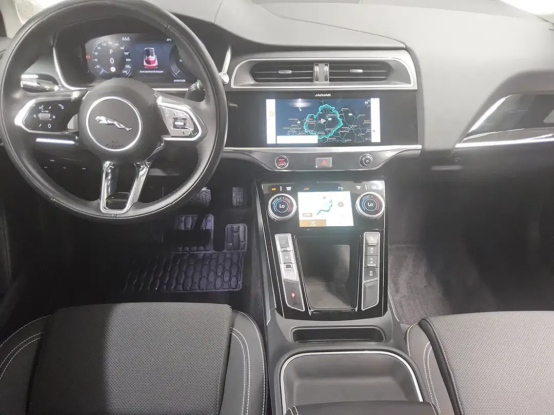 Jaguar I-Pace EV - Thumbnail 4