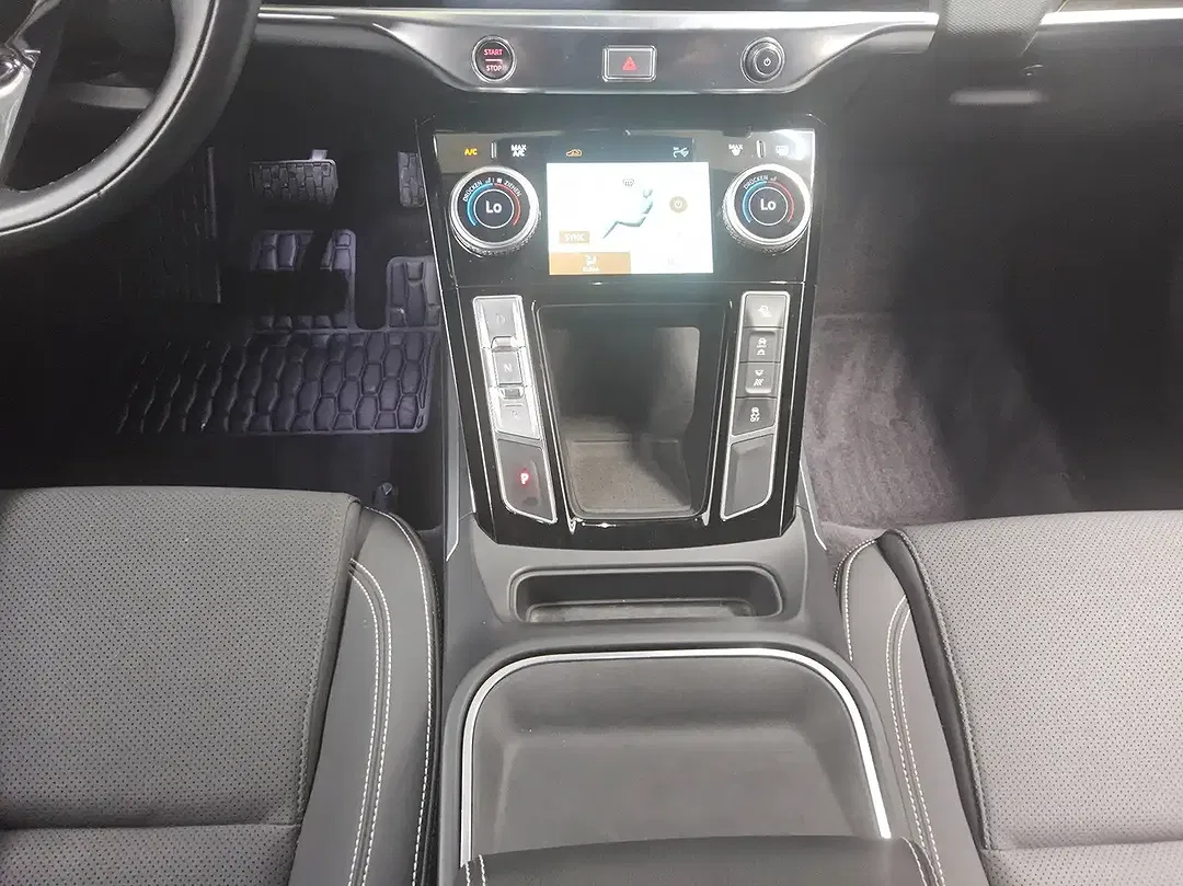Jaguar I-Pace EV - Thumbnail 5