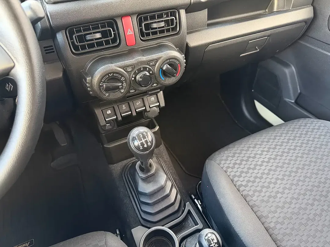 Suzuki Jimny AllGrip Comfort - Thumbnail 6