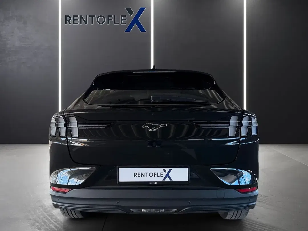 Ford Mustang Mach-E - Thumbnail 4