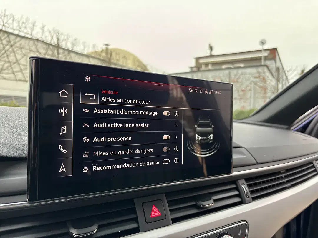 Audi A4 2.0 TDI Avant - foto 15