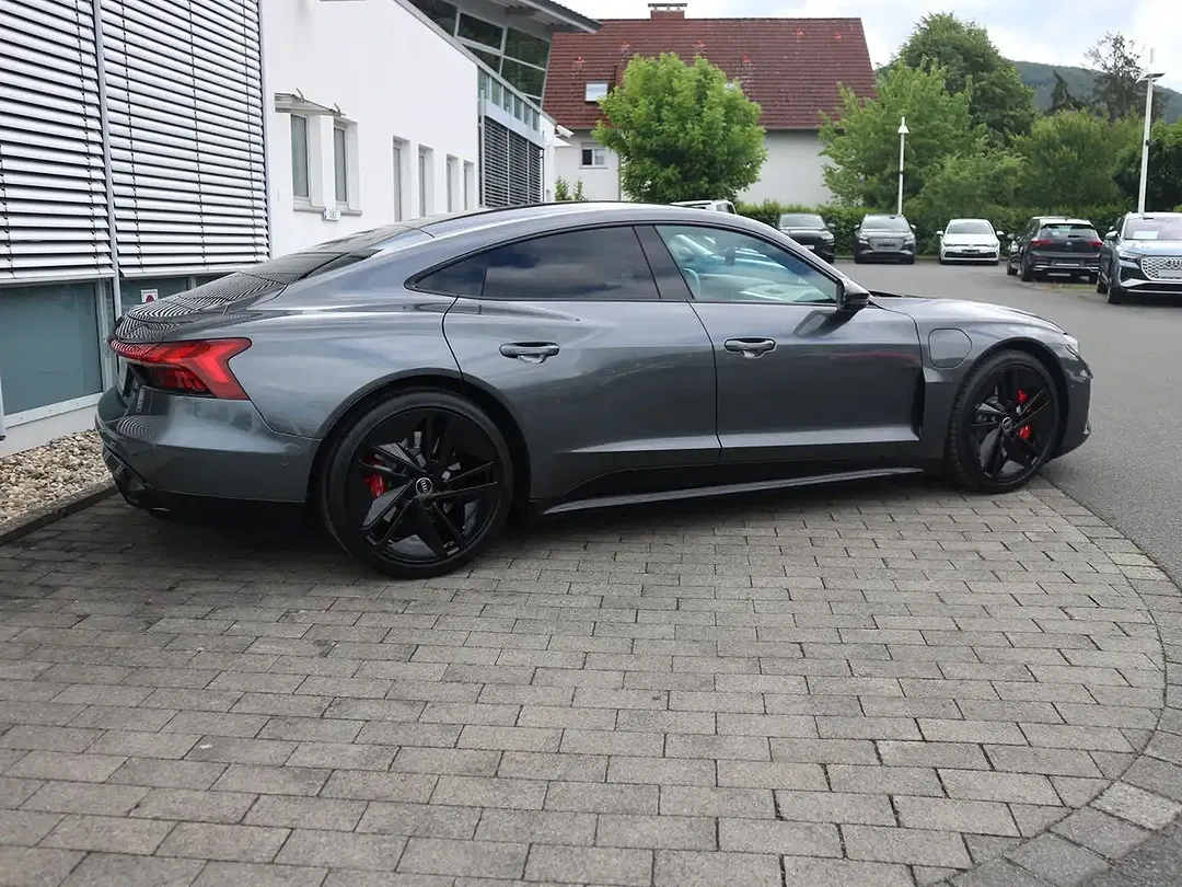 Audi RS e-tron GT quattro Matrix LED - foto 2
