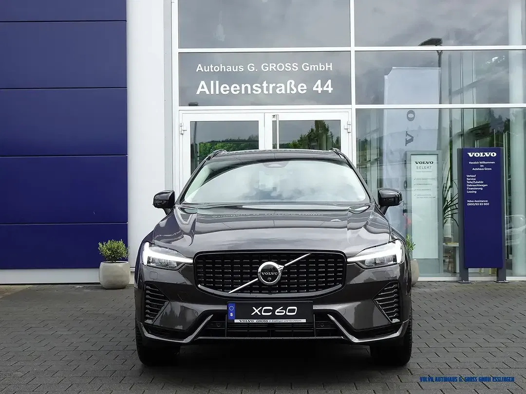 Volvo XC60 T6 AWD Plus Dark - foto 2