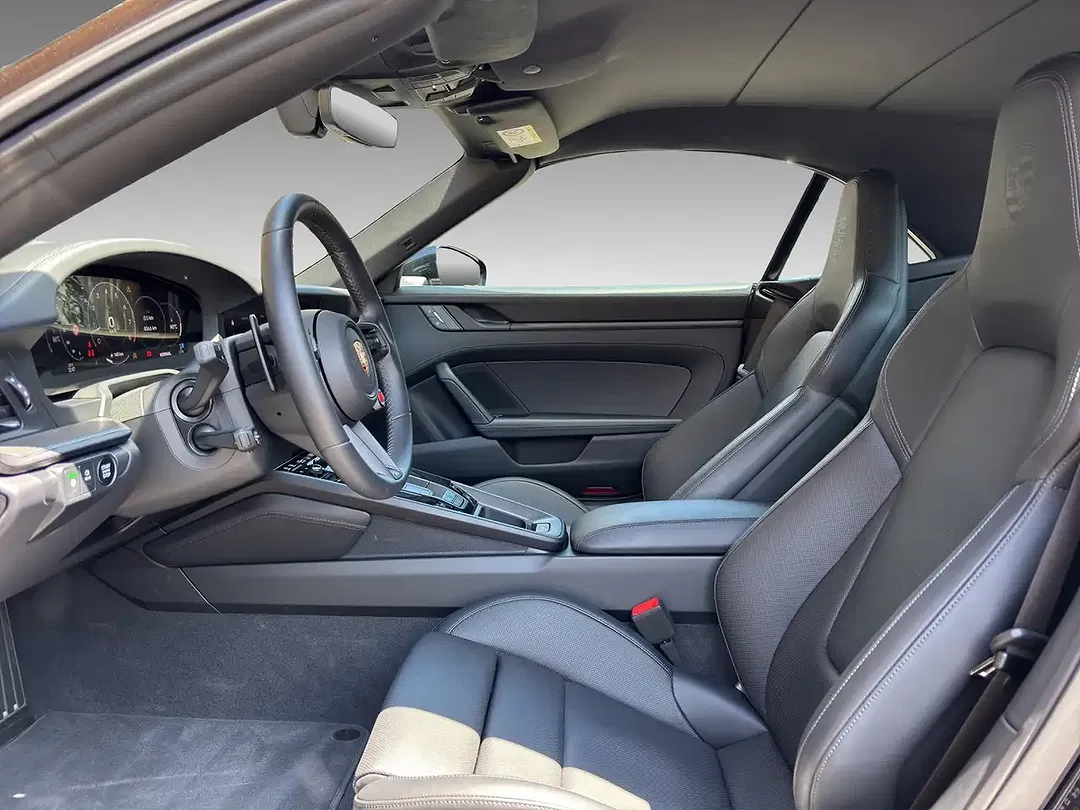 Porsche 911 Carrera S - Thumbnail 9