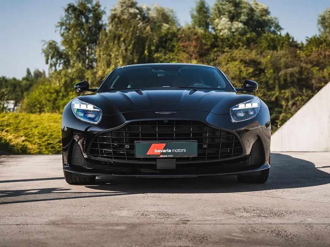 Aston Martin DB12 V8 - foto 2