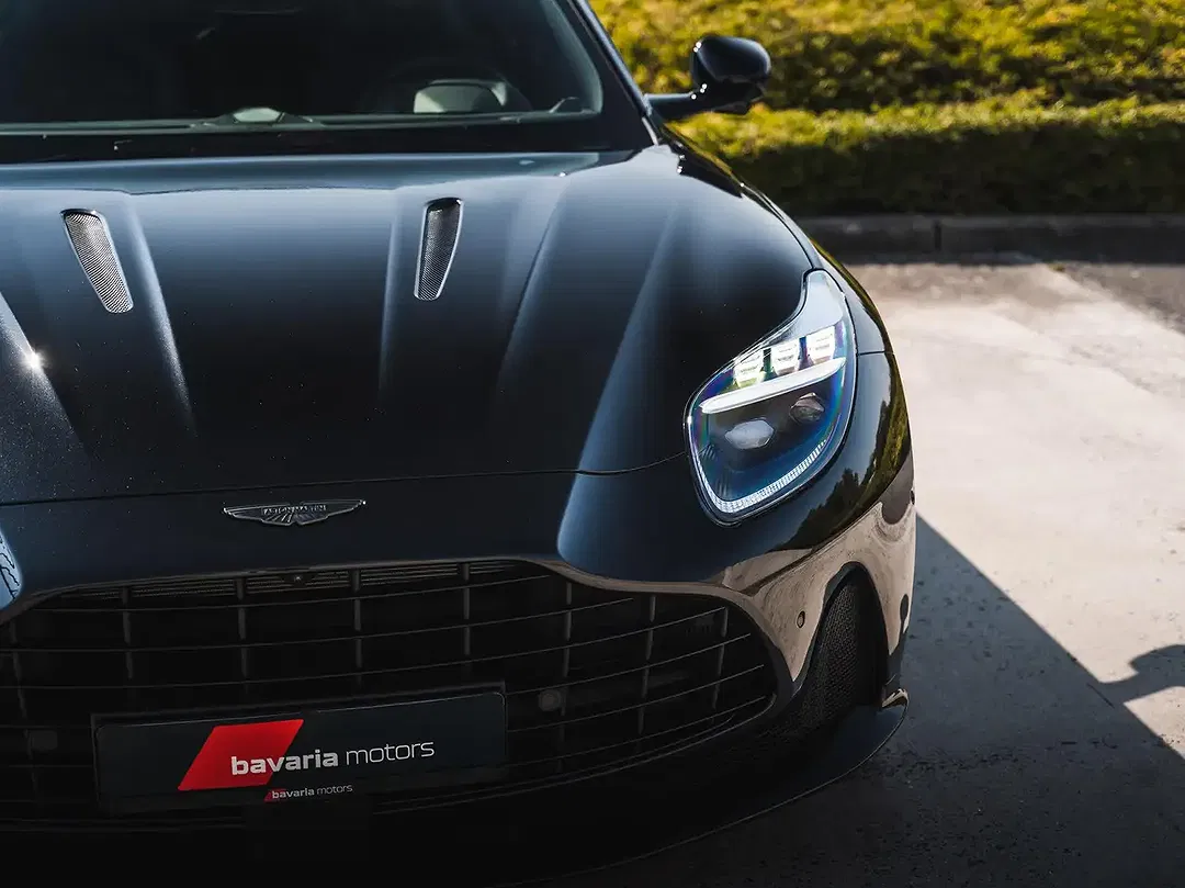 Aston Martin DB12 V8 - Thumbnail 5