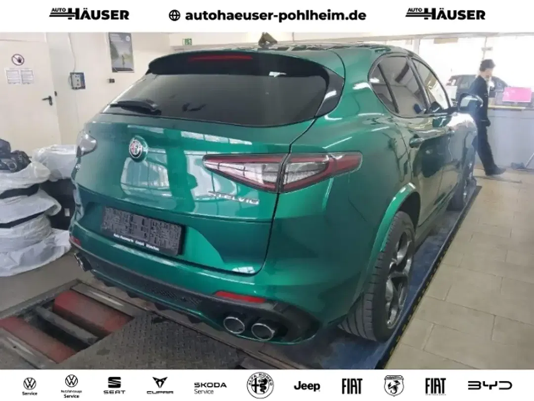 Alfa Romeo Stelvio 2.9 V6 Bi-Turbo Q4 Quadrifoglio - Thumbnail 3