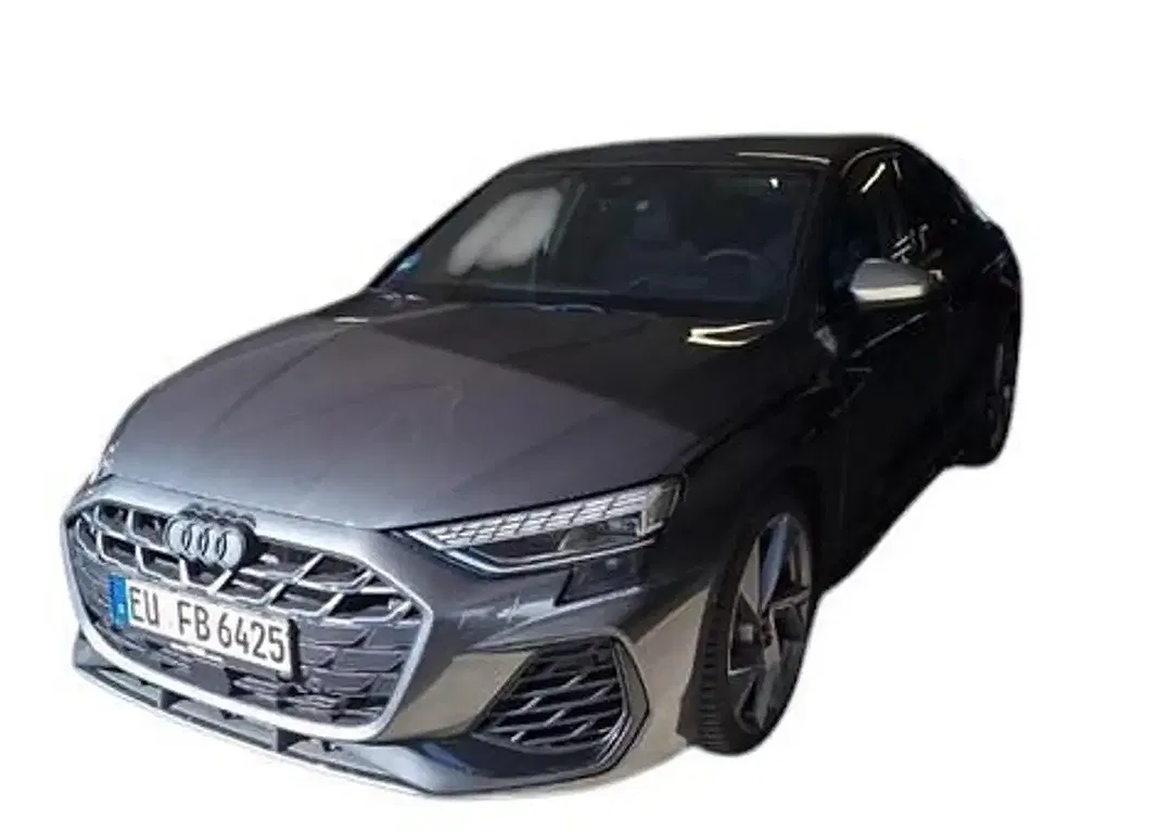 Audi S3 - Thumbnail 4