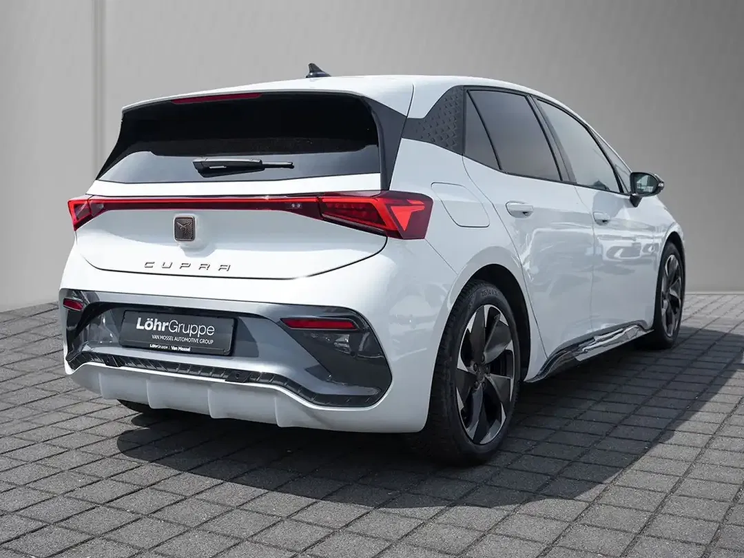CUPRA Born - Thumbnail 5