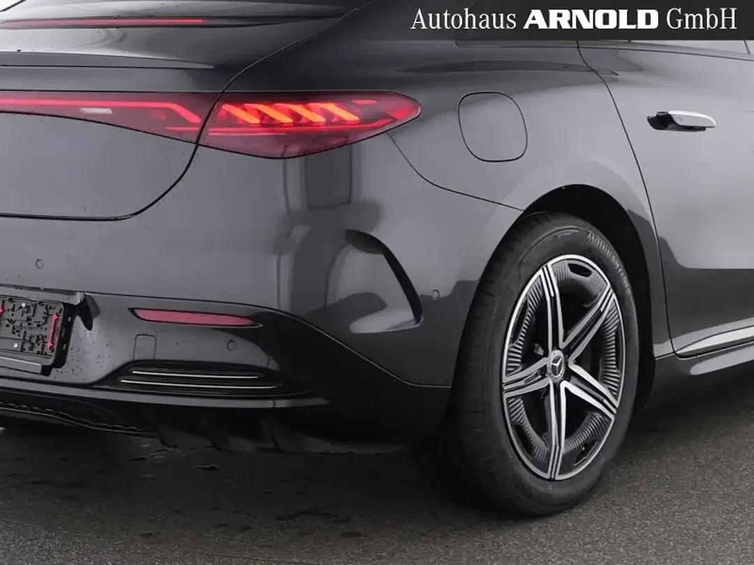 Mercedes-Benz EQE 350 AMG Line Night - Thumbnail 4
