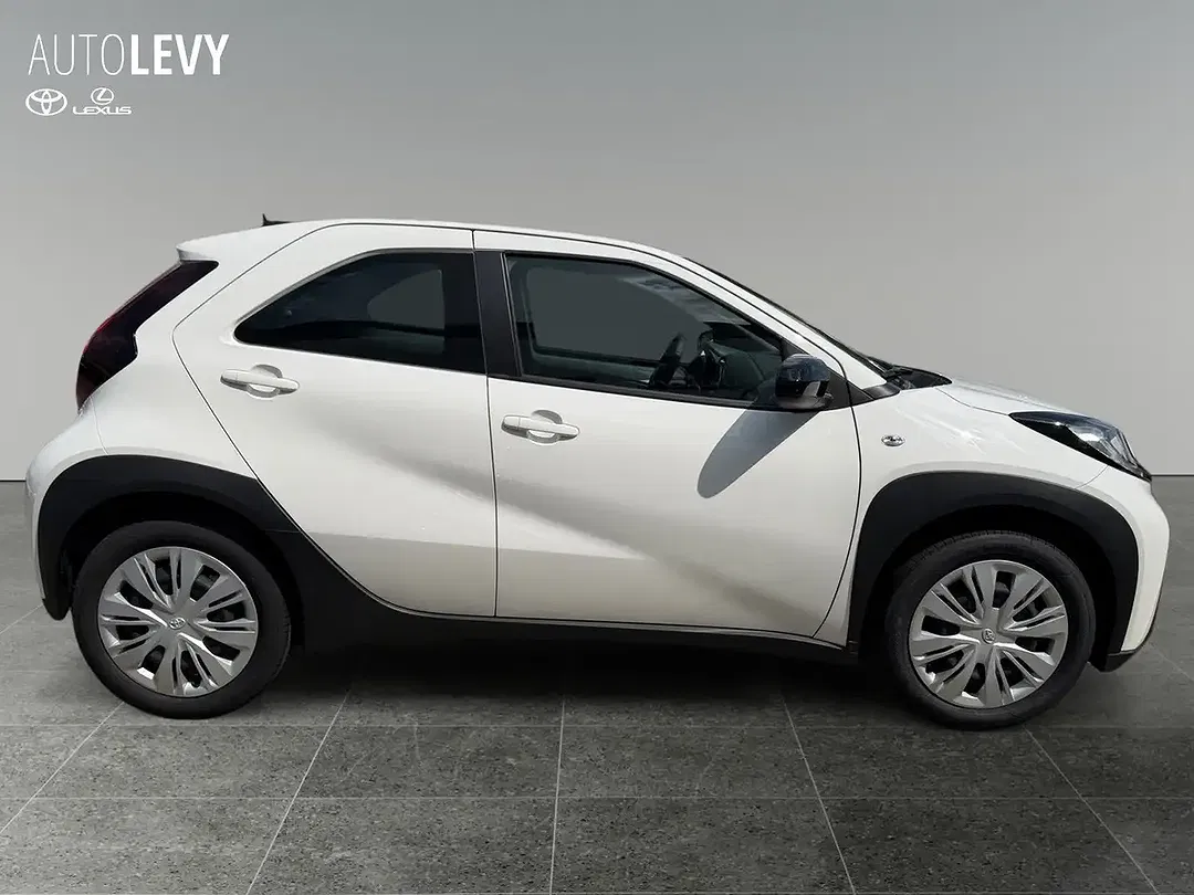 Toyota Aygo X Business Edition - Thumbnail 6