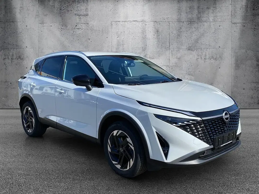 Nissan Qashqai N-Connecta - Thumbnail 2
