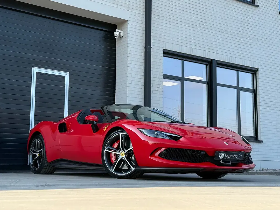 Ferrari 296 GTS - foto 1