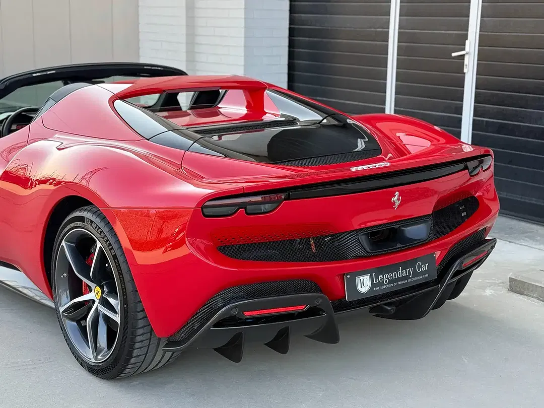 Ferrari 296 GTS - foto 15