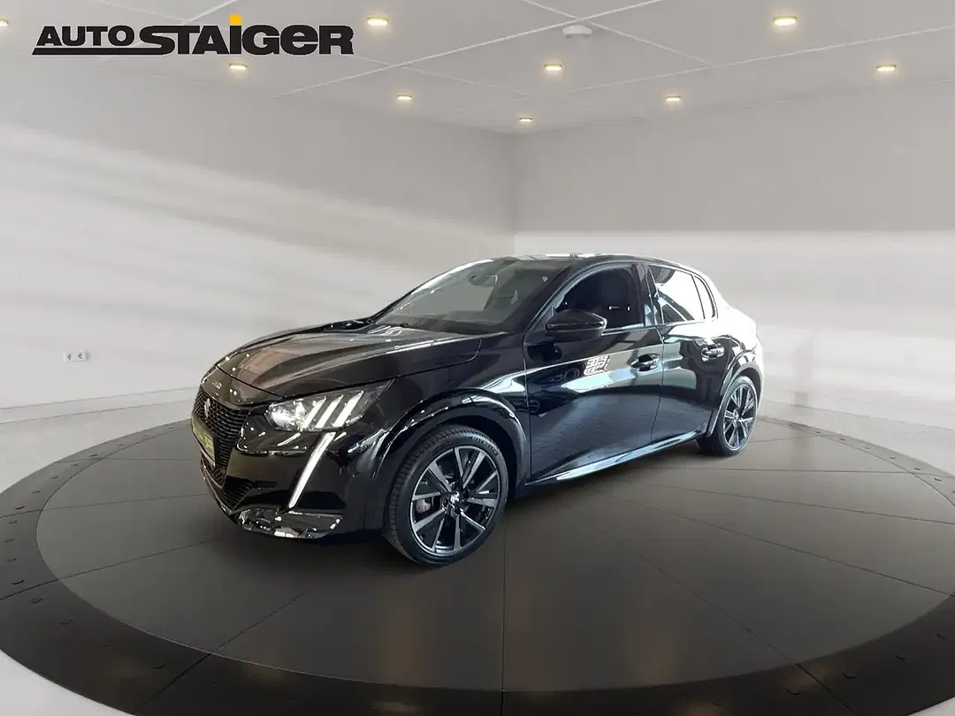 Peugeot 208 GT - foto 1