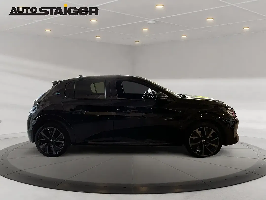Peugeot 208 GT - Thumbnail 4