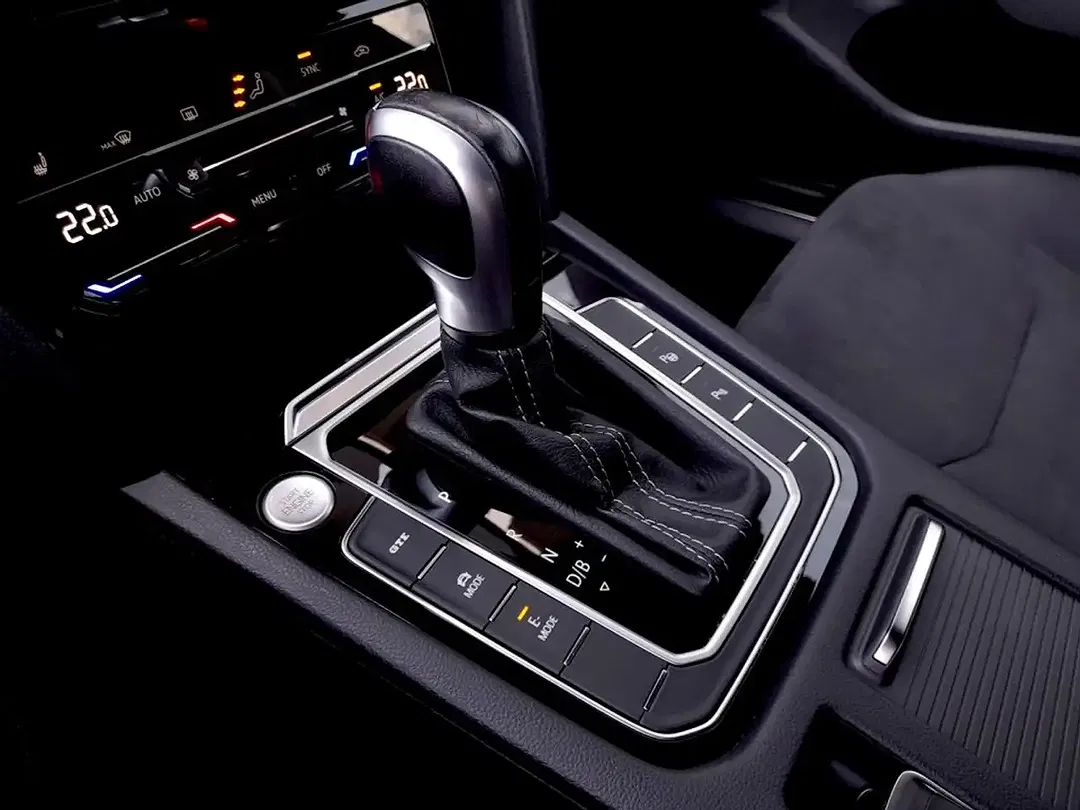 Volkswagen Arteon PHEV DSG R-Line - Thumbnail 10