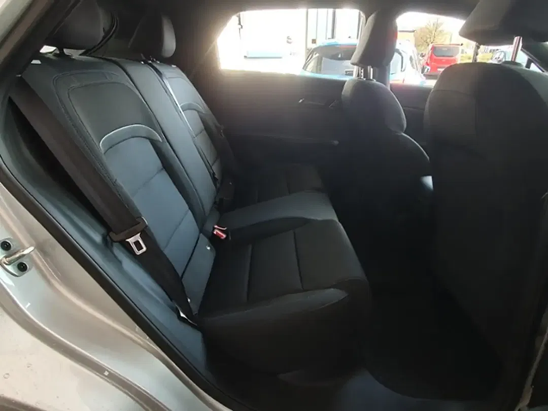 MG MG4 EV Standard - Thumbnail 7