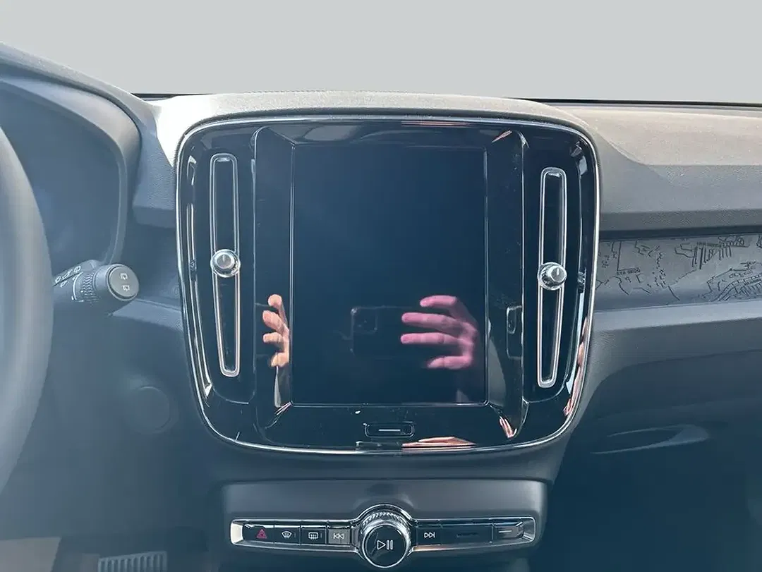 Volvo EX40 EV Extended Range - Thumbnail 14