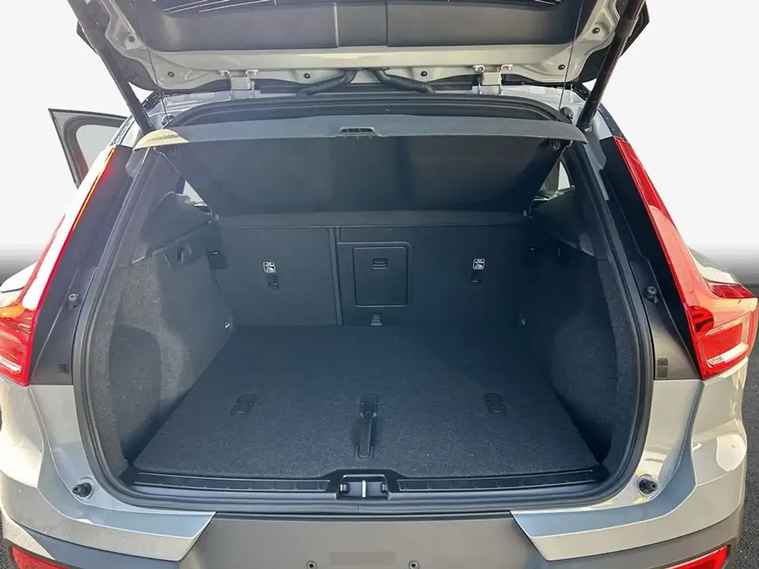 Volvo EX40 EV Extended Range - Thumbnail 8