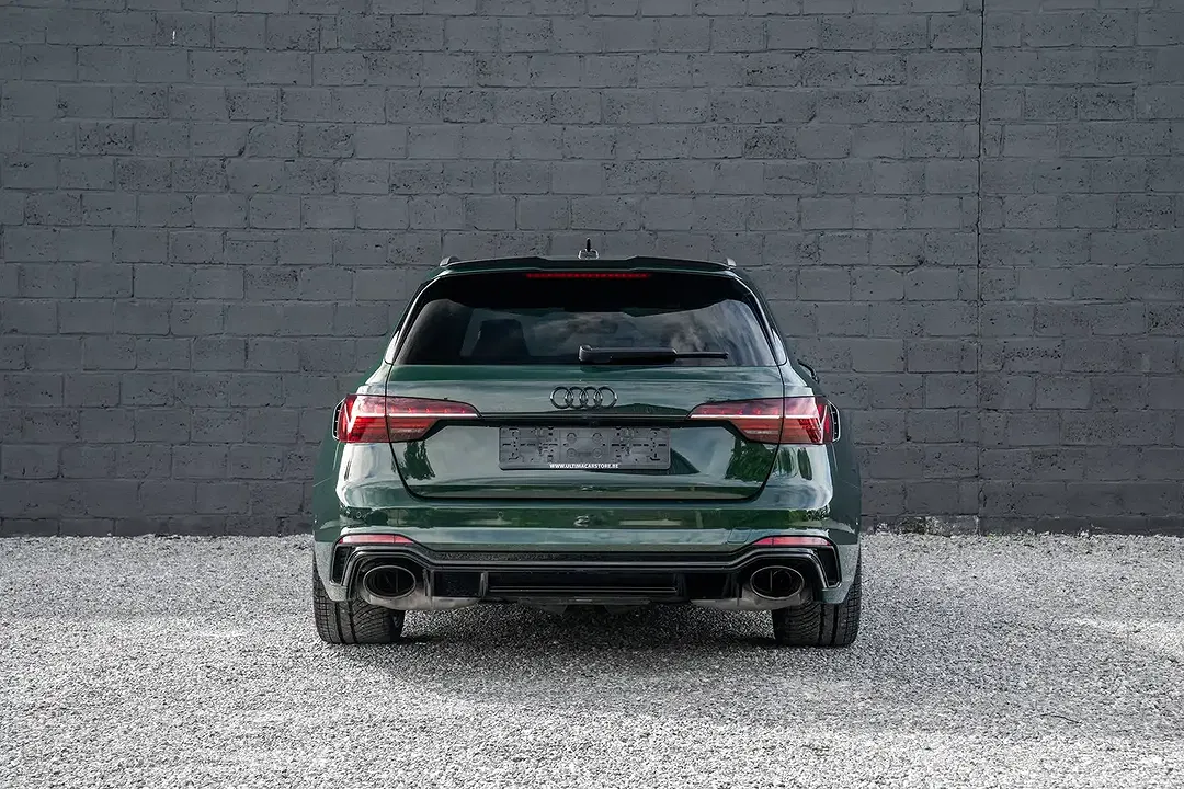 Audi RS4 competition plus - Thumbnail 5