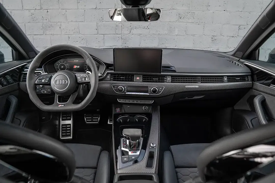 Audi RS4 competition plus - Thumbnail 6