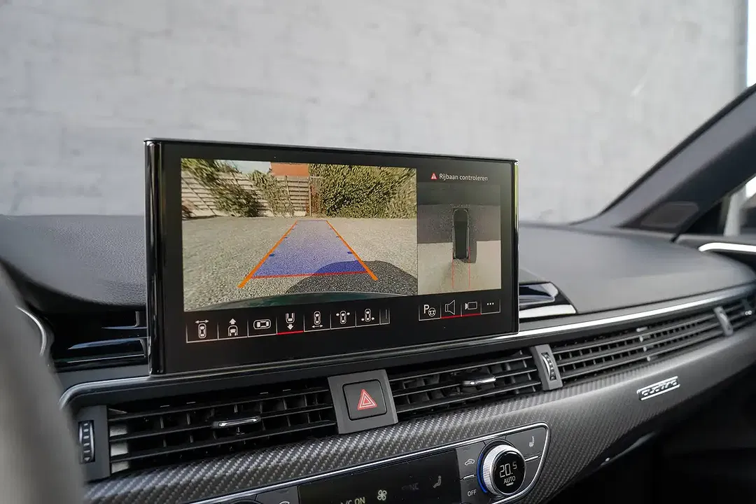 Audi RS4 competition plus - Thumbnail 8