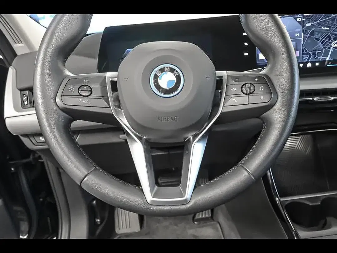 BMW iX2 eDrive - Thumbnail 5