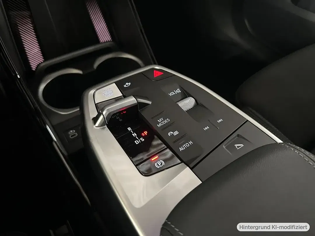 BMW X2 xDrive M Pro - Thumbnail 13