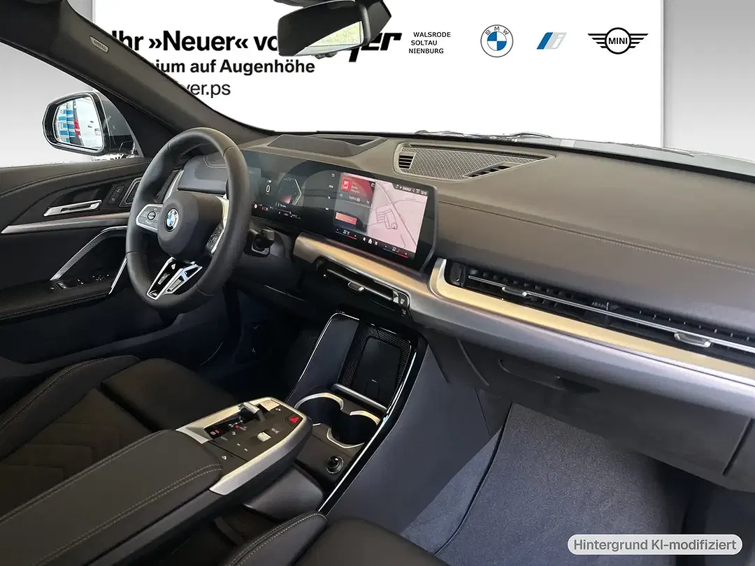 BMW X2 xDrive M Pro - Thumbnail 4