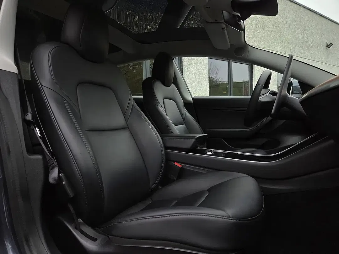 Tesla Model 3 Standard Range Plus - Thumbnail 5