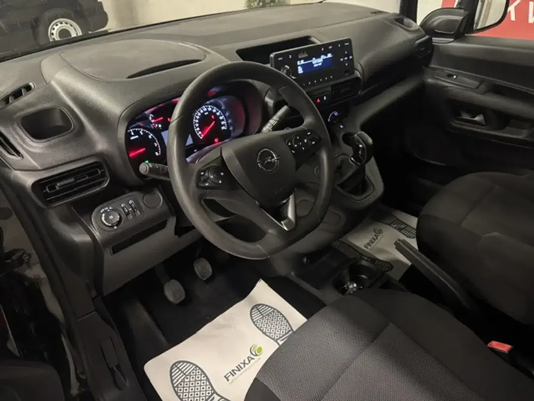 Opel Combo - Thumbnail 10