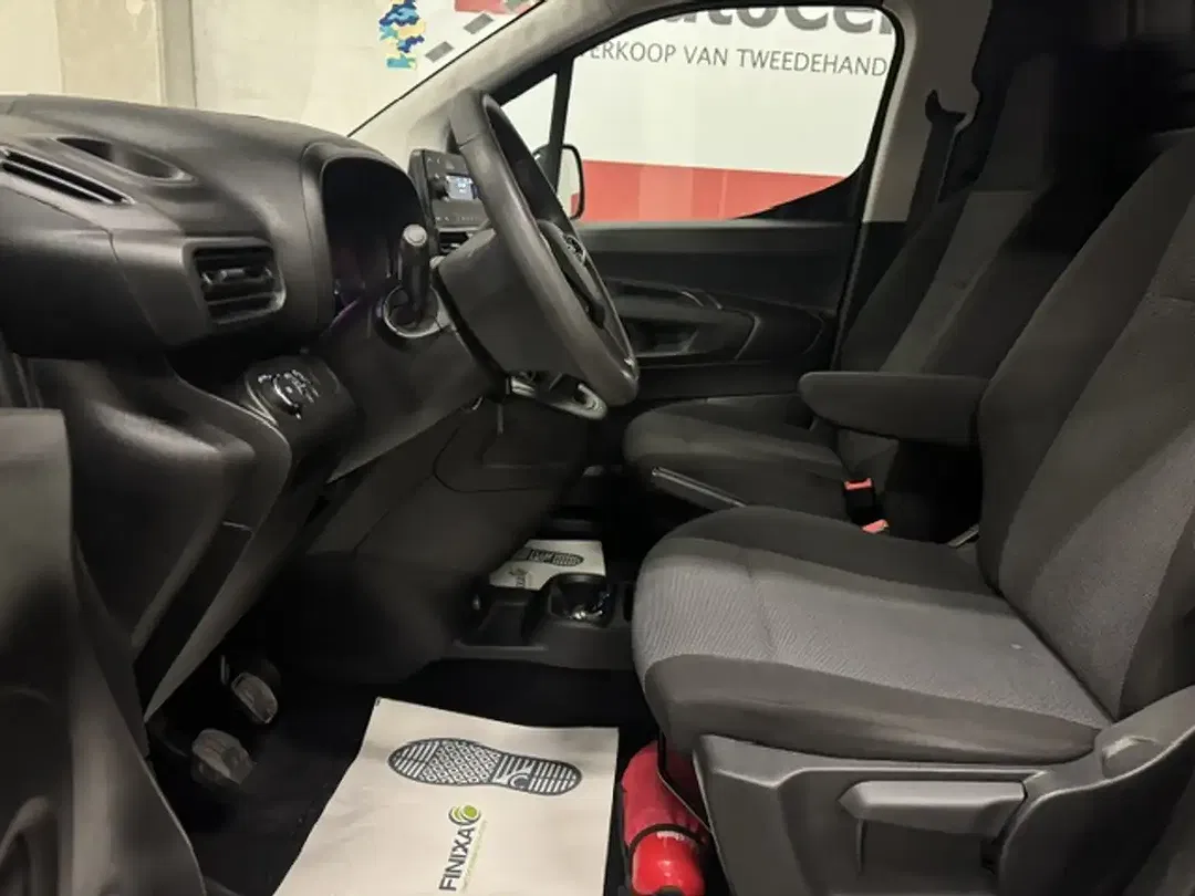 Opel Combo - Thumbnail 11