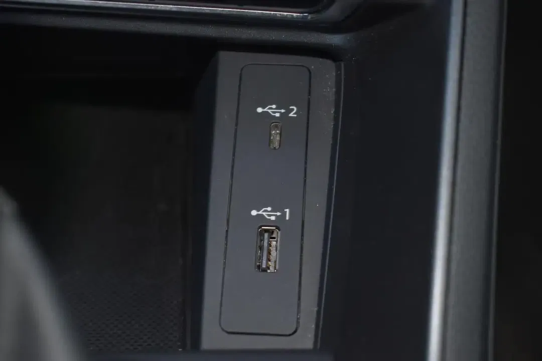 Audi Q3 40 TFSI quattro S line - Thumbnail 12