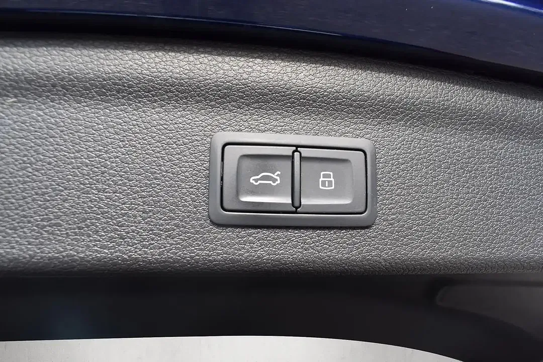 Audi Q3 40 TFSI quattro S line - Thumbnail 14
